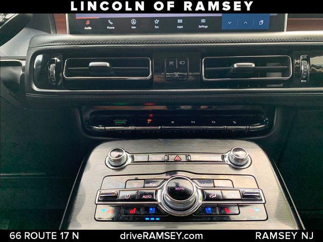 used 2021 Lincoln Nautilus car, priced at $32,889