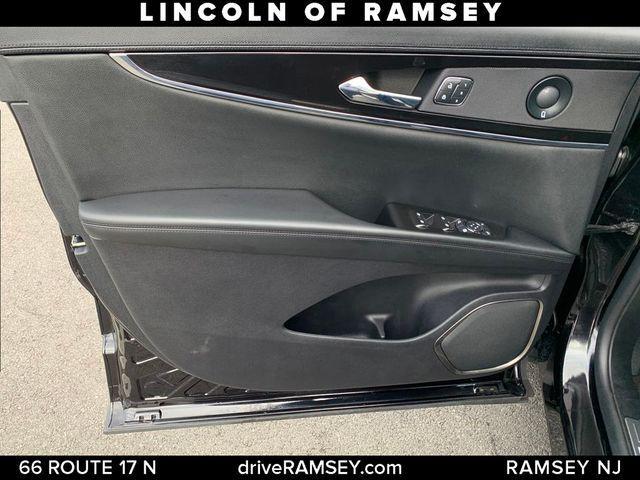 used 2021 Lincoln Nautilus car, priced at $32,889