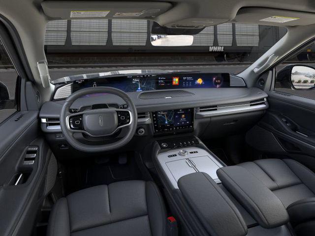 new 2025 Lincoln Navigator car, priced at $105,975