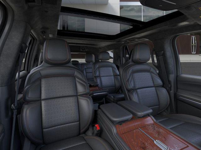 new 2025 Lincoln Navigator car, priced at $119,485
