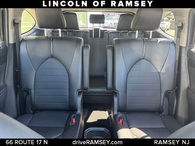 used 2020 Toyota Highlander car, priced at $28,399