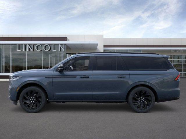 new 2025 Lincoln Navigator car, priced at $110,825