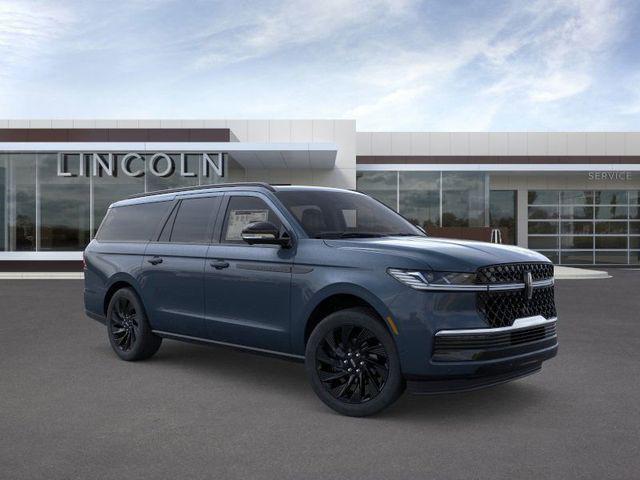 new 2025 Lincoln Navigator car, priced at $110,825
