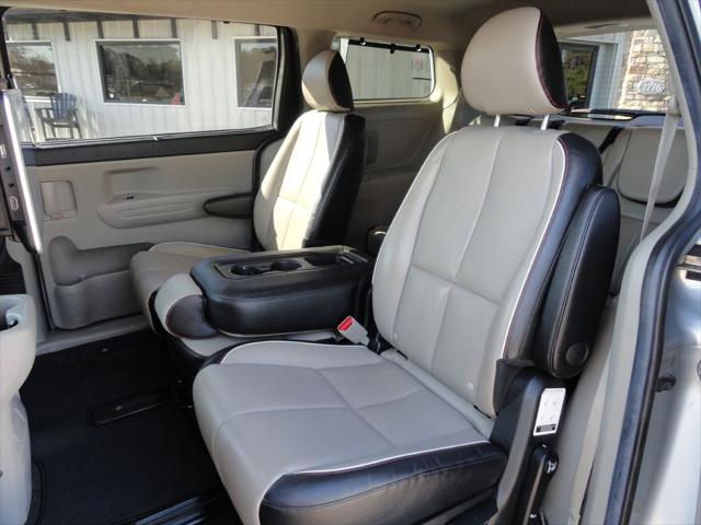 used 2020 Kia Sedona car, priced at $16,995