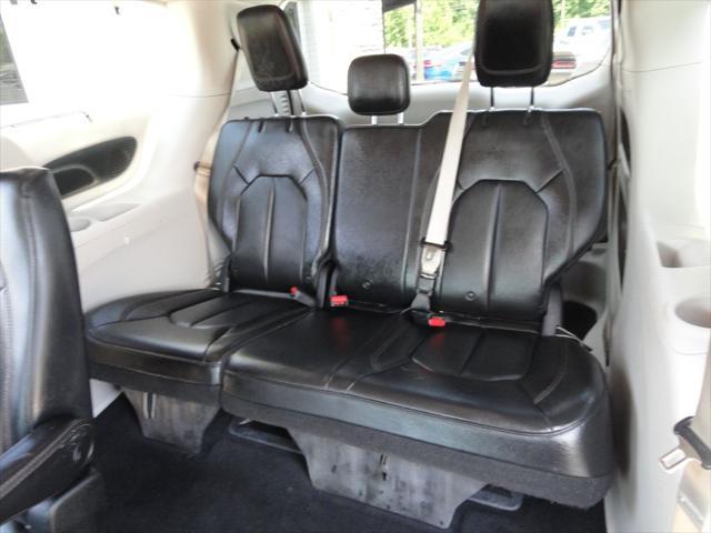 used 2018 Chrysler Pacifica car, priced at $15,995