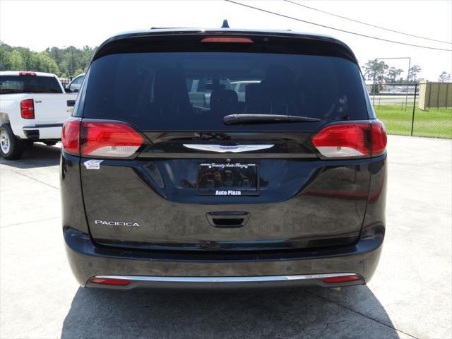 used 2018 Chrysler Pacifica car, priced at $15,995