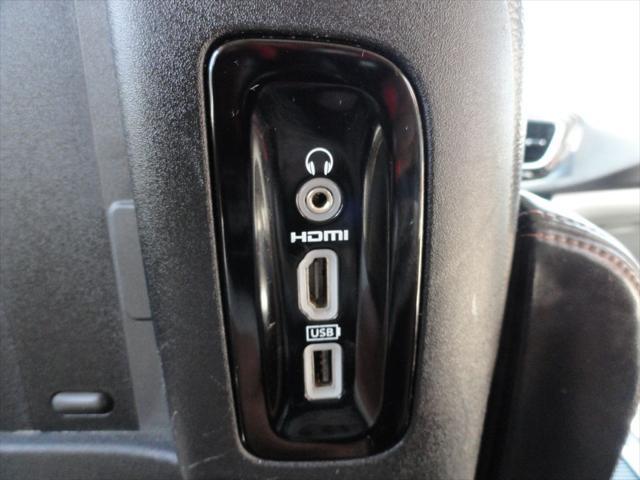 used 2018 Chrysler Pacifica car, priced at $15,995