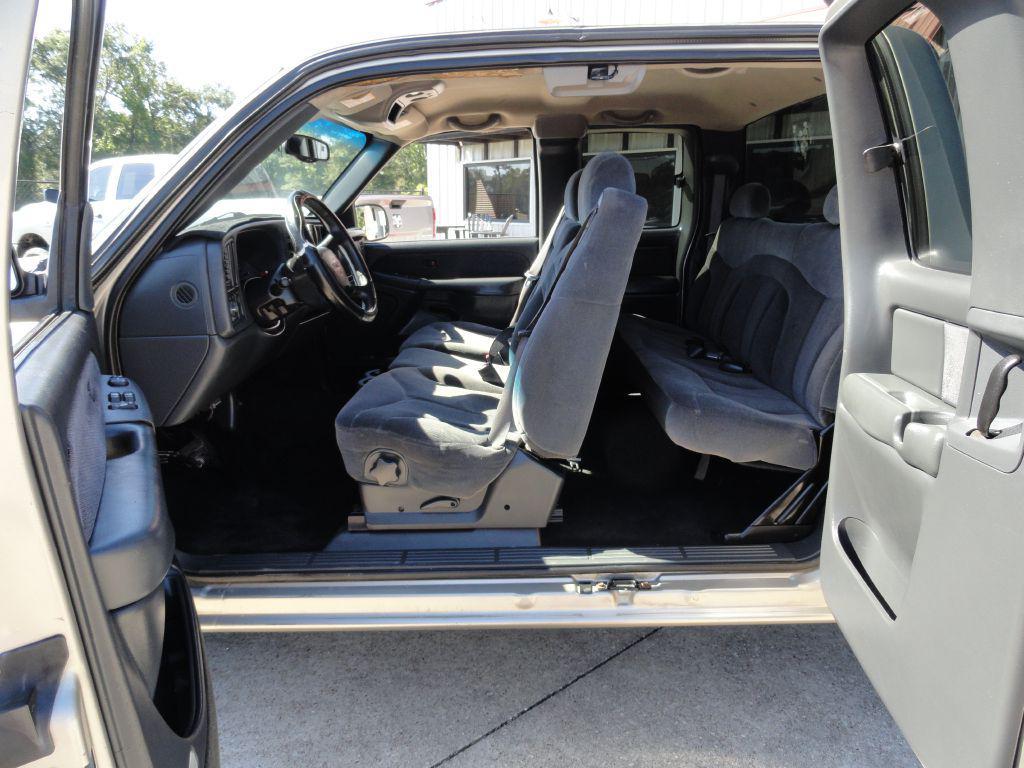 used 2002 GMC Sierra 1500 car, priced at $8,995