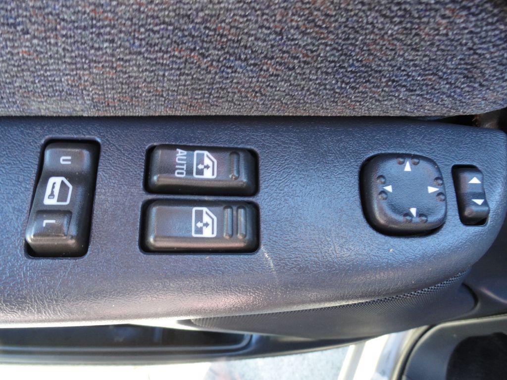 used 2002 GMC Sierra 1500 car, priced at $8,995