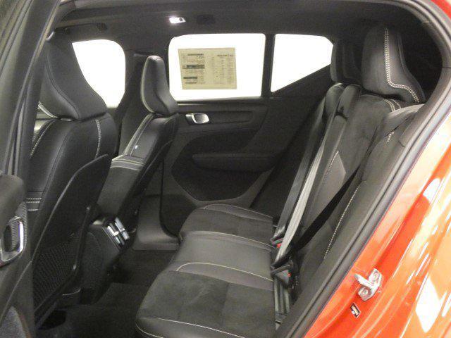 used 2021 Volvo XC40 car, priced at $40,500