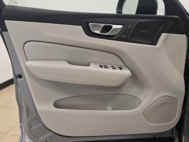 new 2026 Volvo XC60 car, priced at $63,935