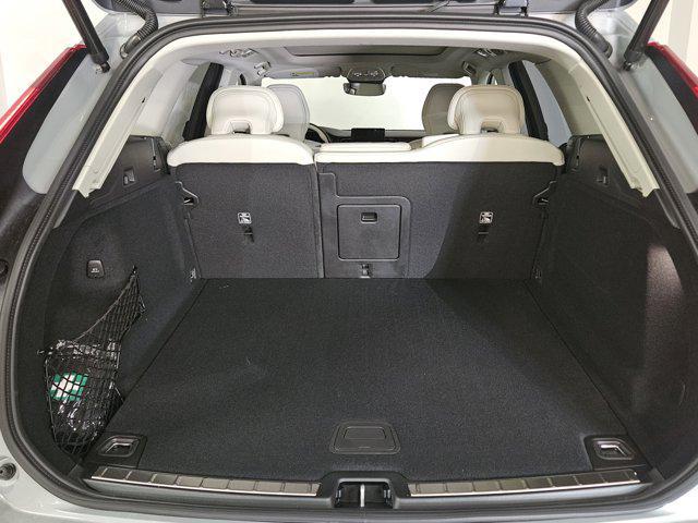 new 2026 Volvo XC60 car, priced at $63,935