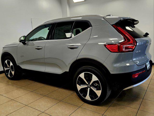 new 2025 Volvo XC40 car, priced at $46,265