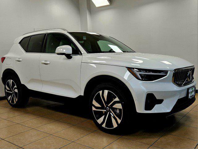 new 2025 Volvo XC40 car, priced at $49,790