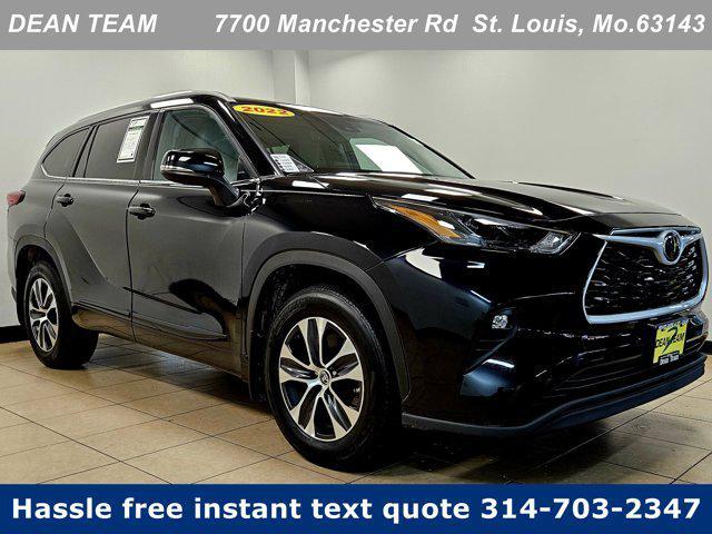 used 2022 Toyota Highlander car, priced at $38,488