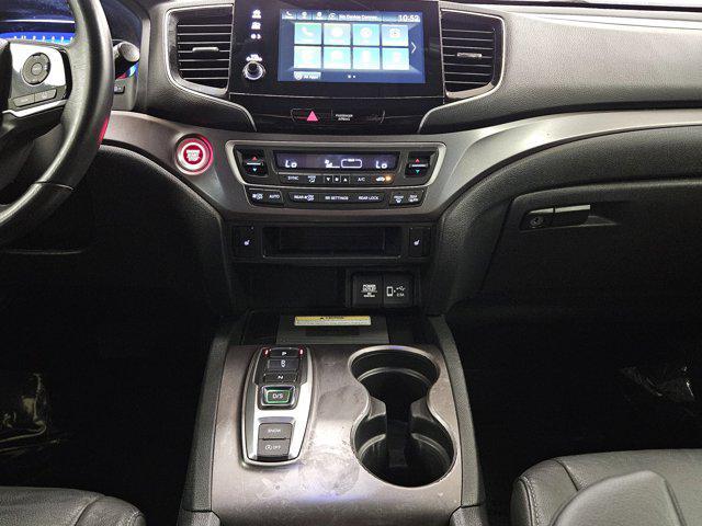 used 2022 Honda Pilot car, priced at $34,495