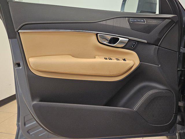used 2022 Volvo XC90 Recharge Plug-In Hybrid car, priced at $44,995