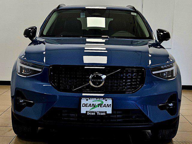 new 2025 Volvo XC40 car, priced at $51,565