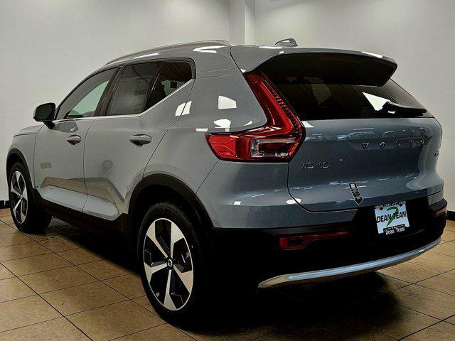 new 2025 Volvo XC40 car, priced at $46,015