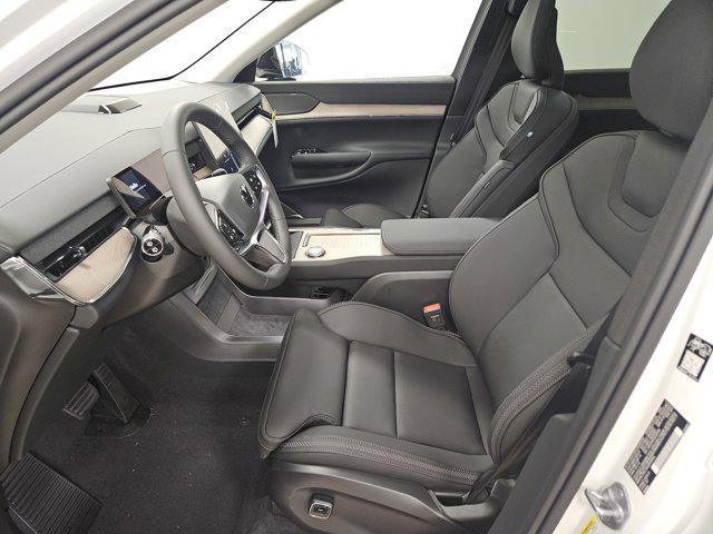 new 2025 Volvo EX90 car, priced at $86,299