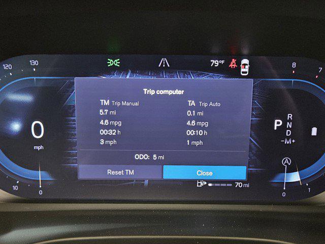 new 2025 Volvo XC40 car, priced at $48,335