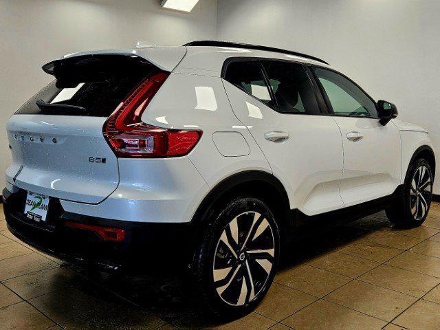 new 2025 Volvo XC40 car, priced at $50,825