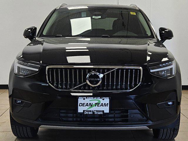 new 2025 Volvo XC40 car, priced at $50,025