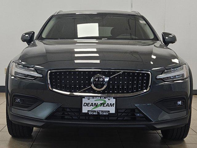 new 2026 Volvo V60 Cross Country car, priced at $61,070