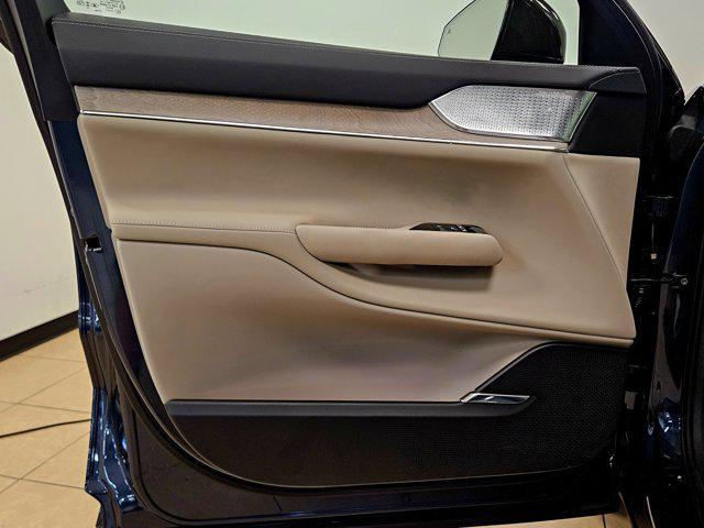 new 2025 Volvo EX90 car, priced at $88,840