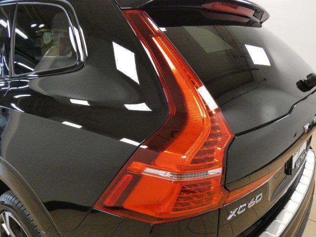 used 2023 Volvo XC60 car, priced at $51,800