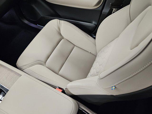 new 2025 Volvo XC90 Plug-In Hybrid car, priced at $79,695