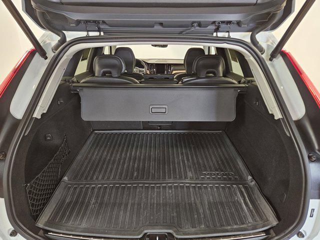 used 2022 Volvo XC60 Recharge Plug-In Hybrid car, priced at $39,495