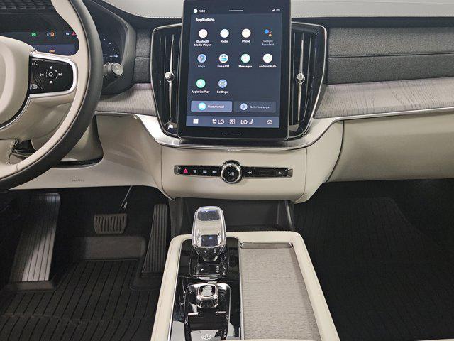 new 2026 Volvo XC90 Plug-In Hybrid car, priced at $89,305