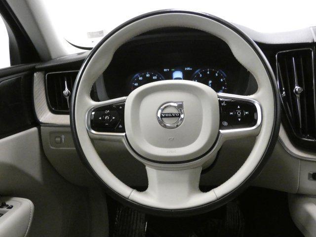 used 2021 Volvo XC60 car, priced at $37,100