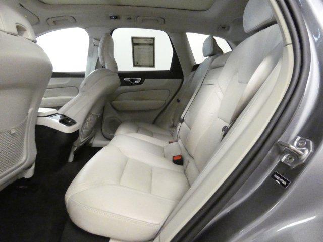 used 2021 Volvo XC60 car, priced at $37,100