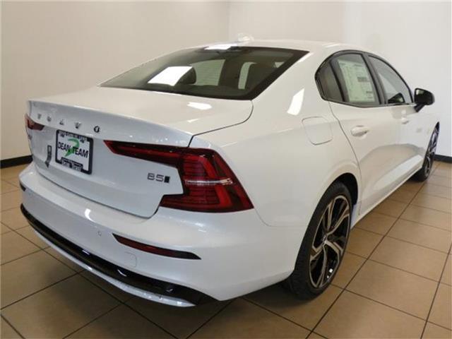 new 2024 Volvo S60 car, priced at $43,295