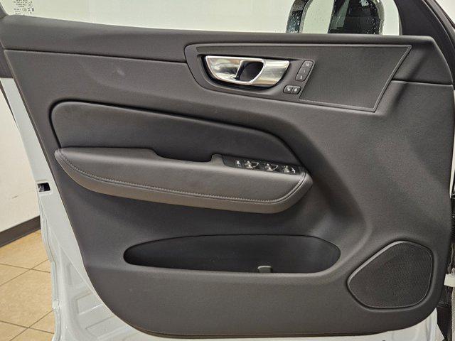 new 2025 Volvo XC60 car, priced at $53,745