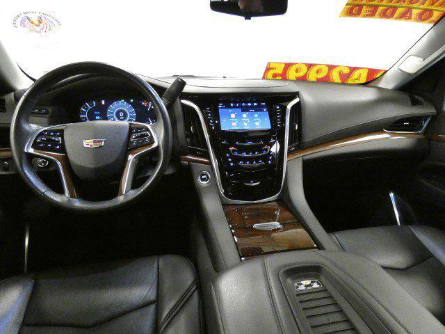 used 2020 Cadillac Escalade car, priced at $39,900