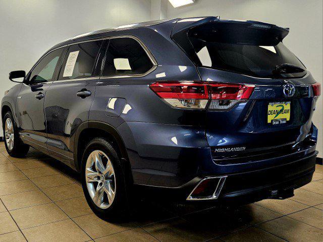 used 2019 Toyota Highlander Hybrid car, priced at $30,950