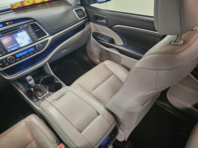 used 2019 Toyota Highlander Hybrid car, priced at $30,950