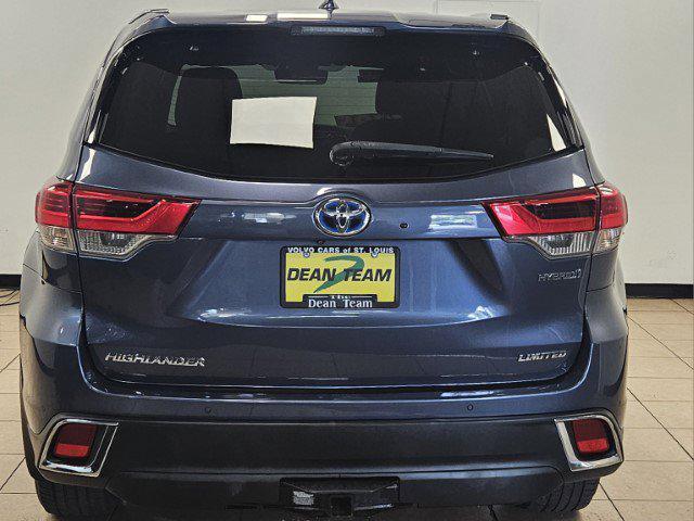 used 2019 Toyota Highlander Hybrid car, priced at $30,950