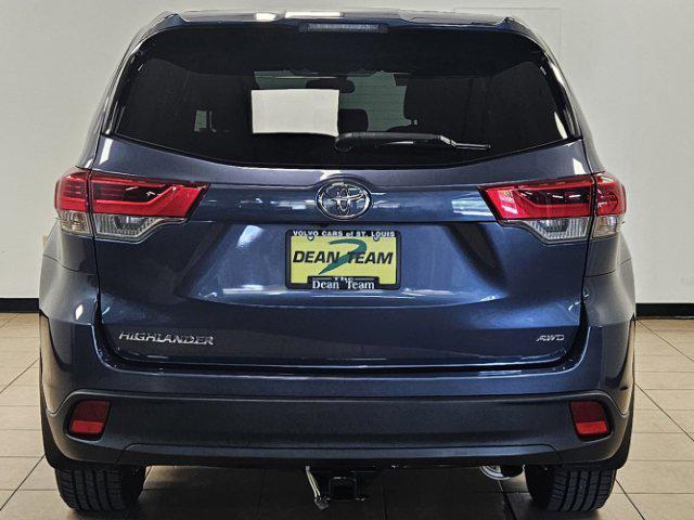 used 2018 Toyota Highlander car, priced at $25,995