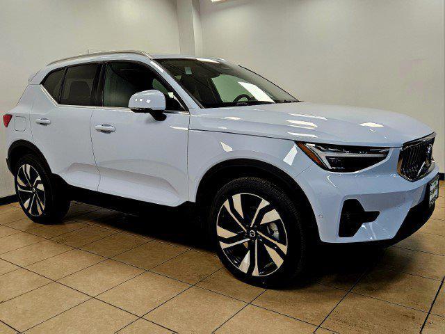 new 2025 Volvo XC40 car, priced at $50,825