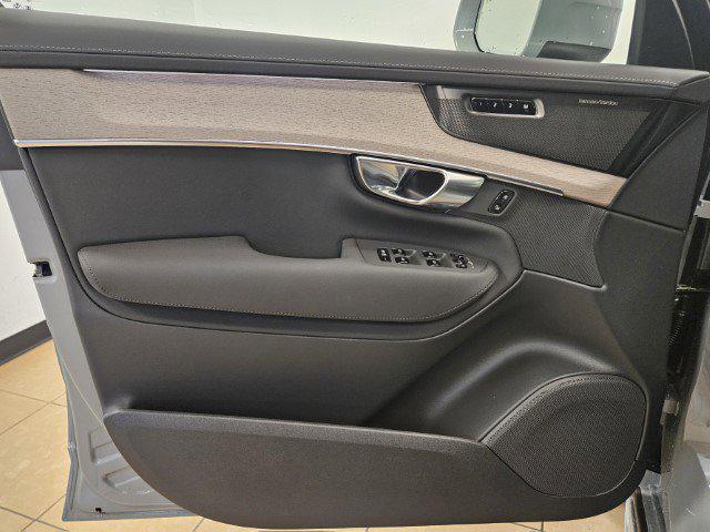 new 2025 Volvo XC90 Plug-In Hybrid car, priced at $78,805