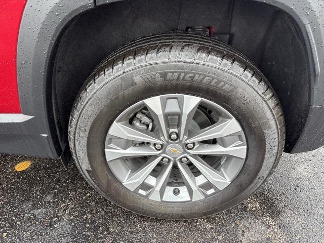 new 2025 Chevrolet Equinox car, priced at $32,490