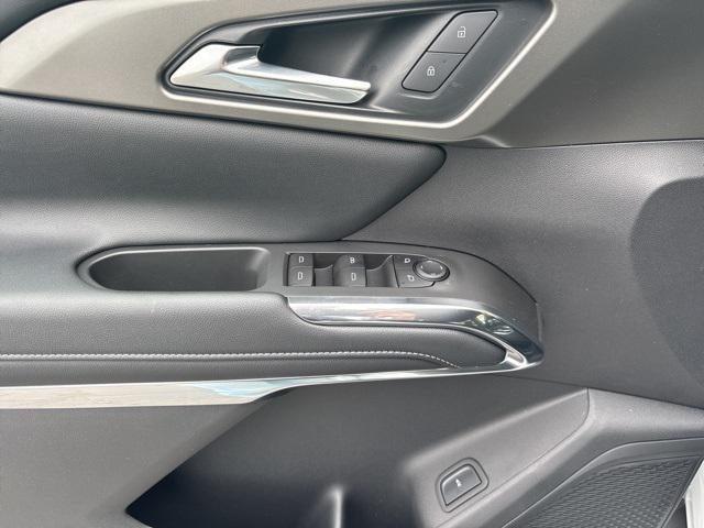 new 2025 Chevrolet Traverse car, priced at $43,370