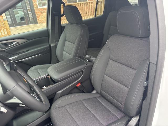 new 2025 Chevrolet Traverse car, priced at $43,370