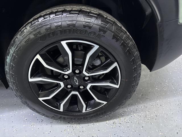 new 2025 Chevrolet TrailBlazer car, priced at $32,185