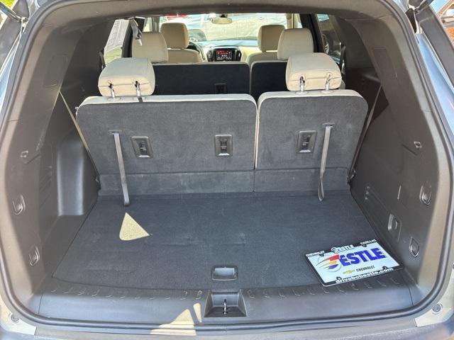 used 2023 Chevrolet Traverse car, priced at $24,807