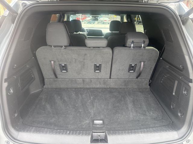 used 2025 Chevrolet Traverse car, priced at $37,899